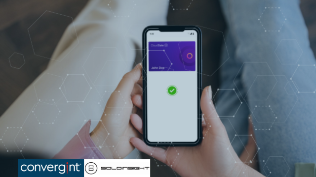 Soloinsight, cloudgate. Girl holding phone